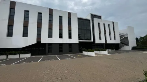 Main Straight, Main Road, Bryanston